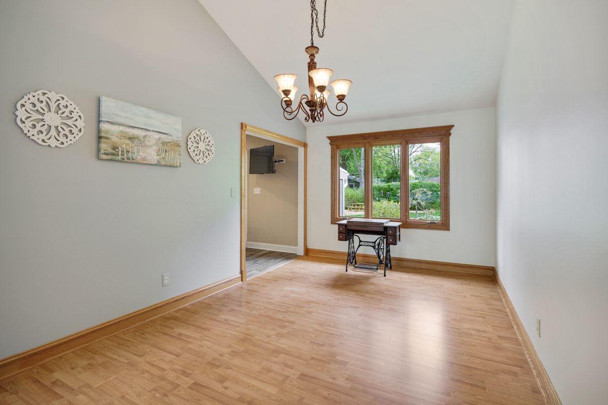 550 Hackberry Road, Frankfort, IL 60423