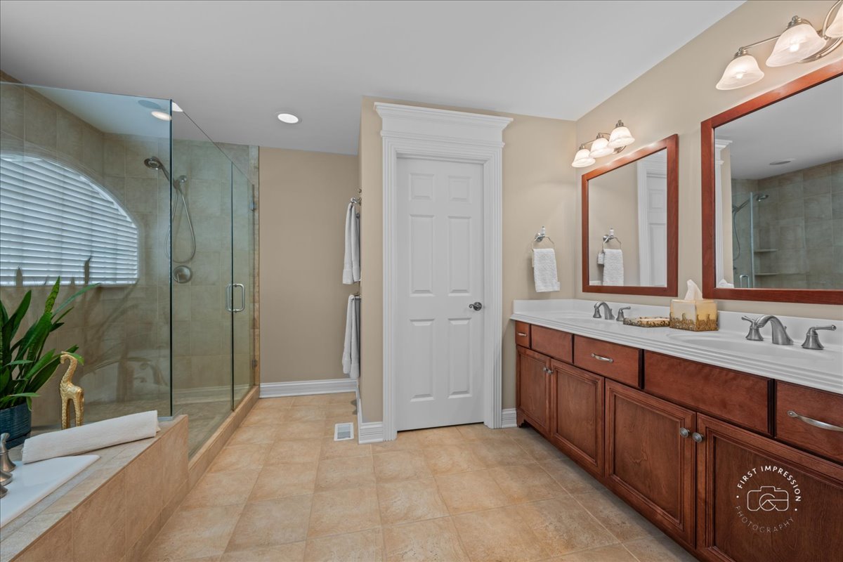 427 S Sleight Street, Naperville, IL 60540