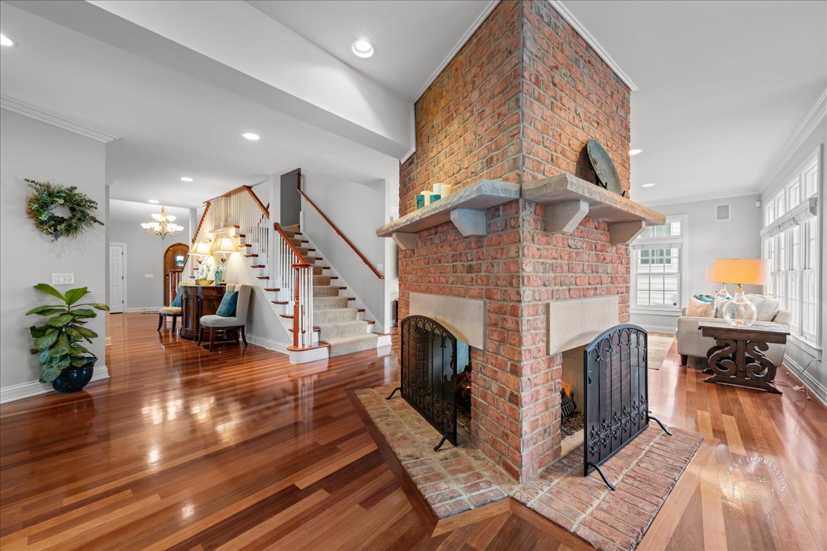 427 S Sleight Street, Naperville, IL 60540