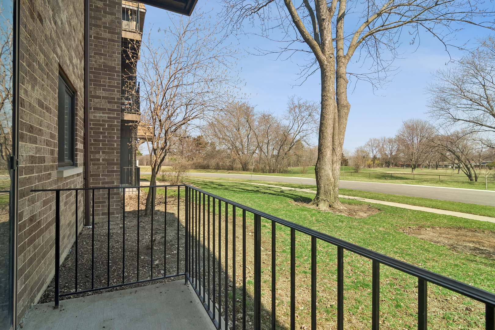 129 W Brandon Court #D14, Palatine, IL 60067