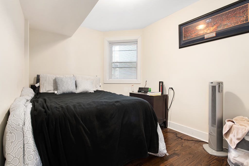 1716 N Campbell Avenue, Chicago, IL 60647