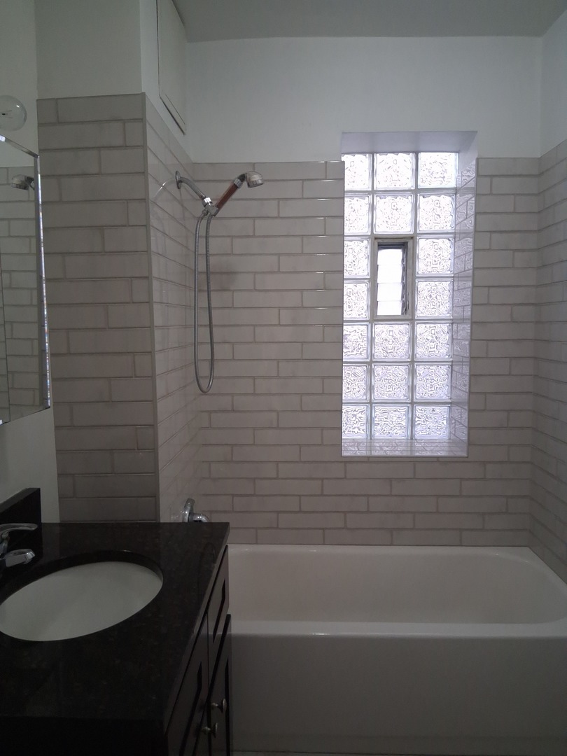 1716 N Campbell Avenue, Chicago, IL 60647