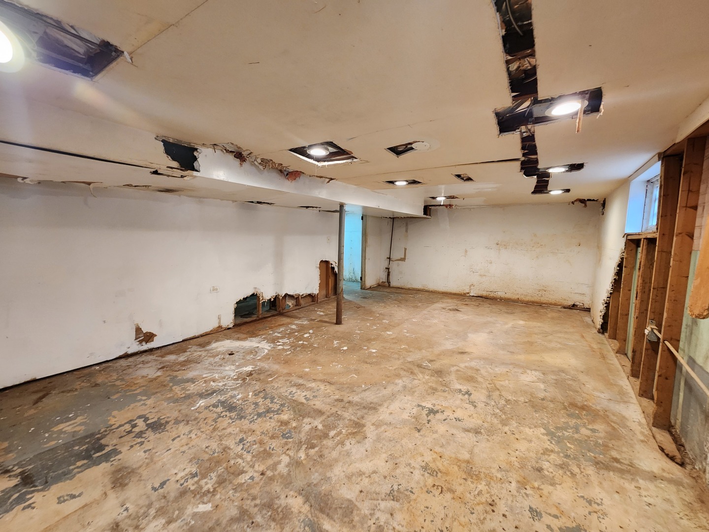 143 E 119TH Street, Chicago, IL 60628