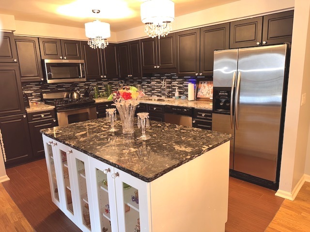 3850 W Bryn Mawr Avenue #301, Chicago, IL 60659