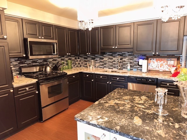 3850 W Bryn Mawr Avenue #301, Chicago, IL 60659