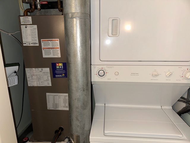 3850 W Bryn Mawr Avenue #301, Chicago, IL 60659