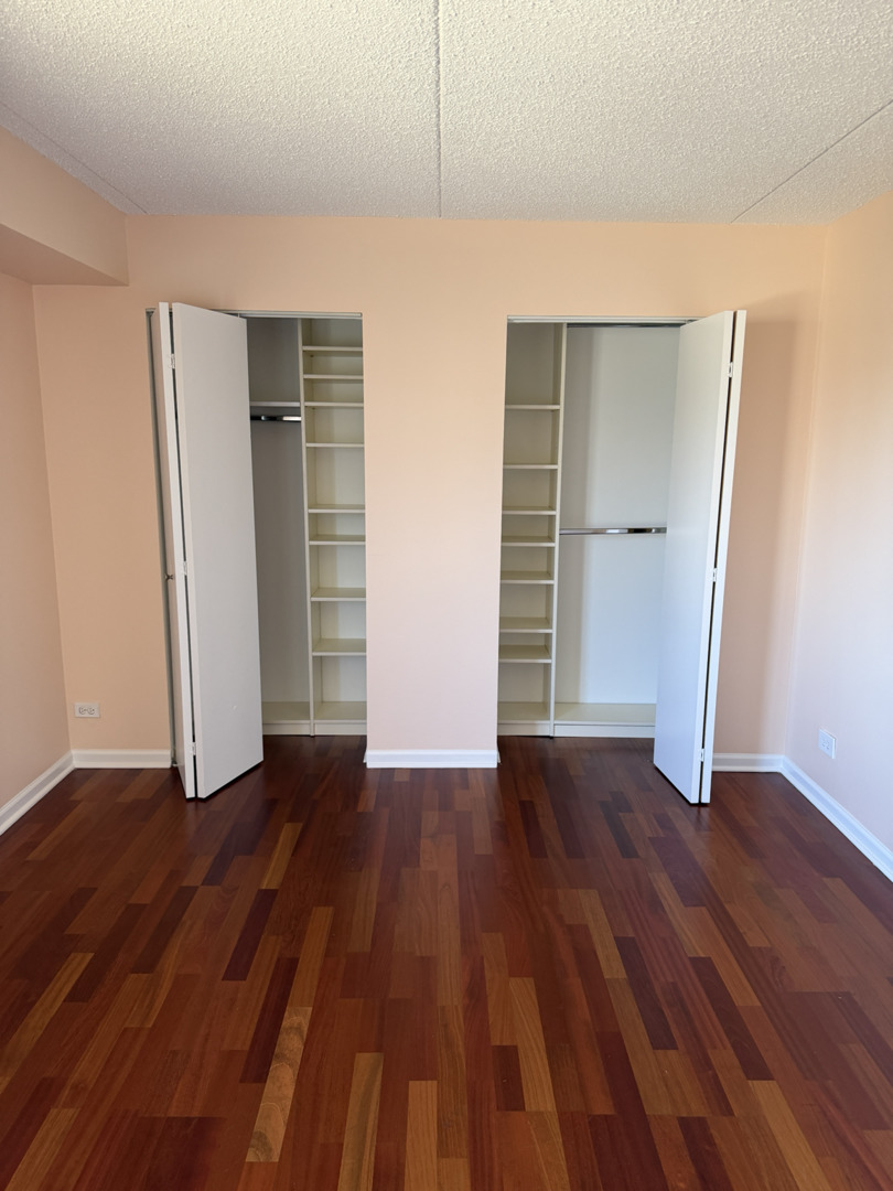 475 Plum Creek Drive #209, Wheeling, IL 60090