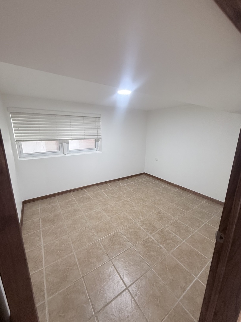 5623 S Kenneth Avenue #G, Chicago, IL 60629