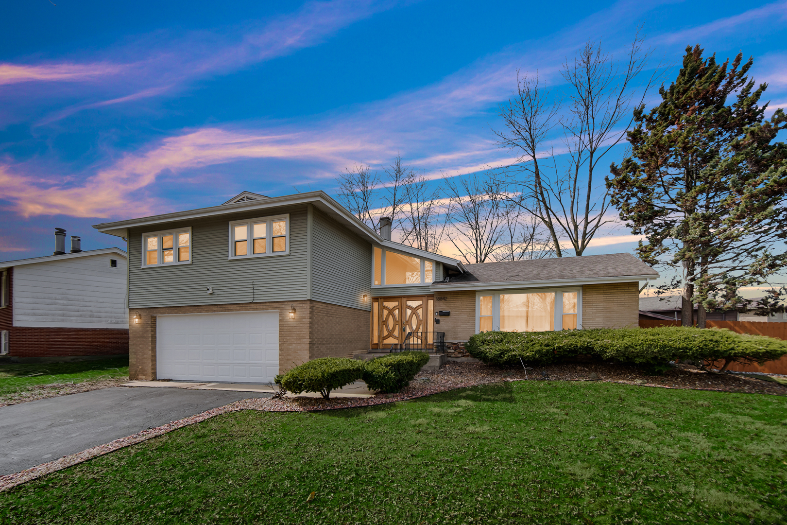 18842 Morgan Street, Homewood, IL 60430