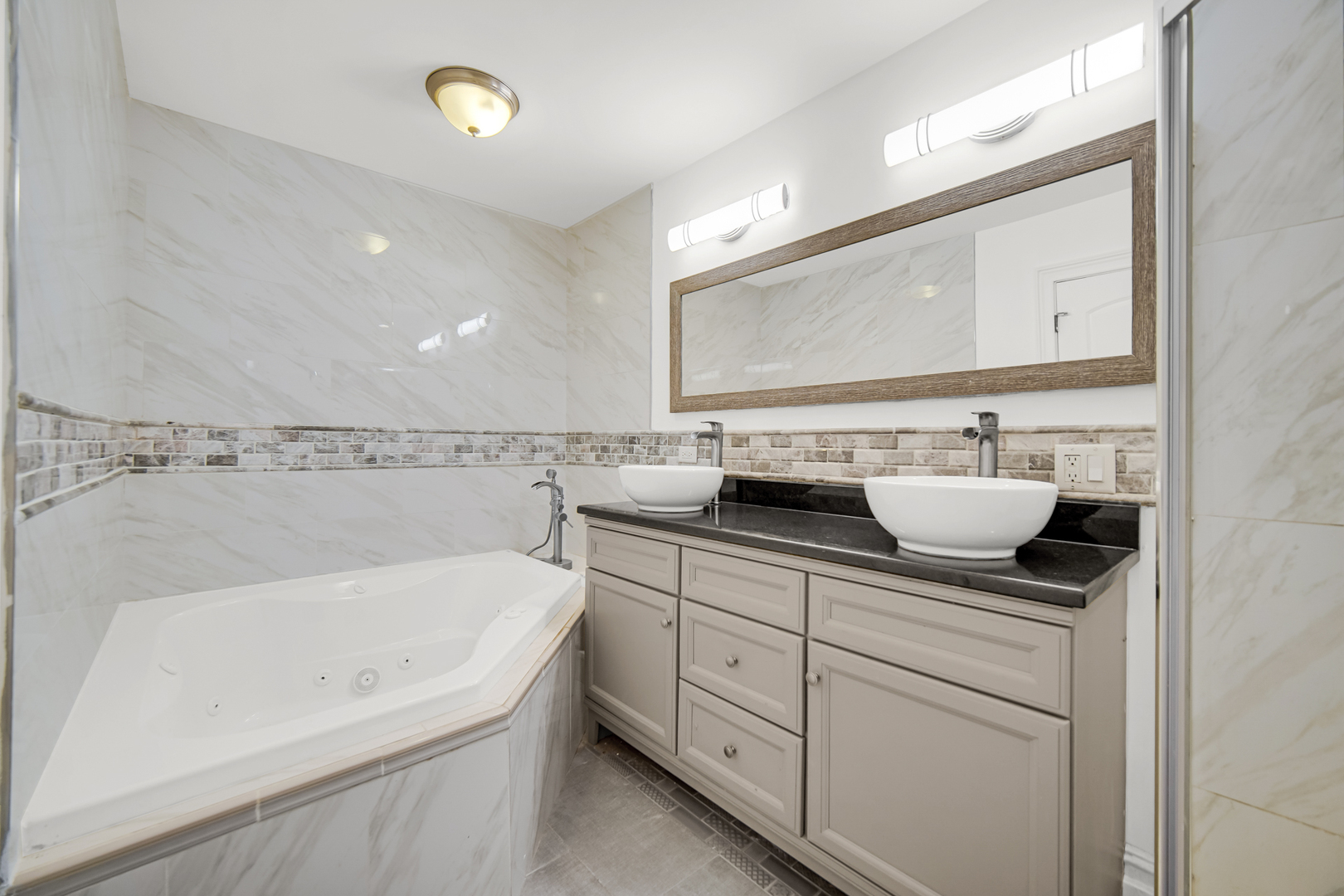 18842 Morgan Street, Homewood, IL 60430