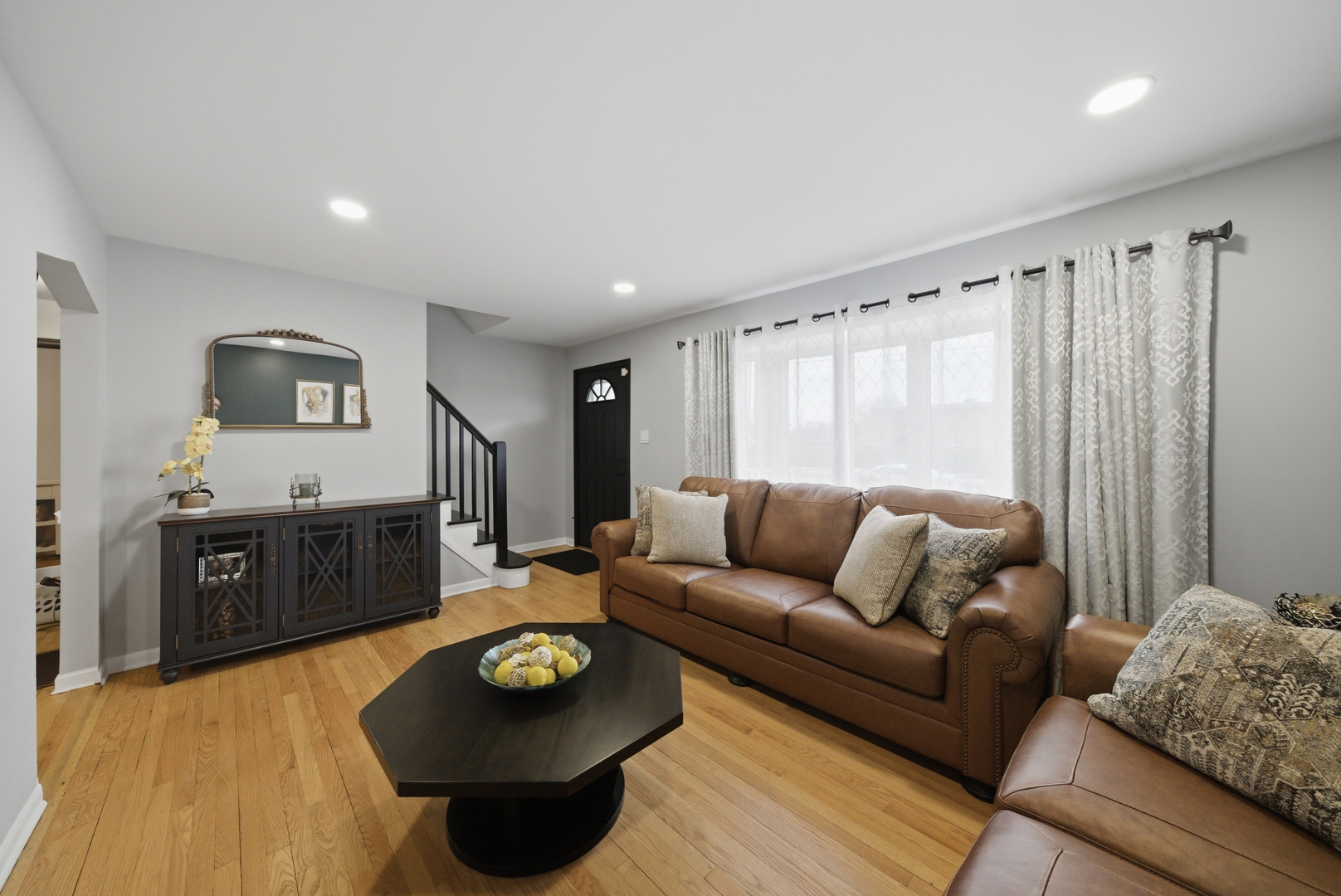 8210 Linder Avenue, Burbank, IL 60459