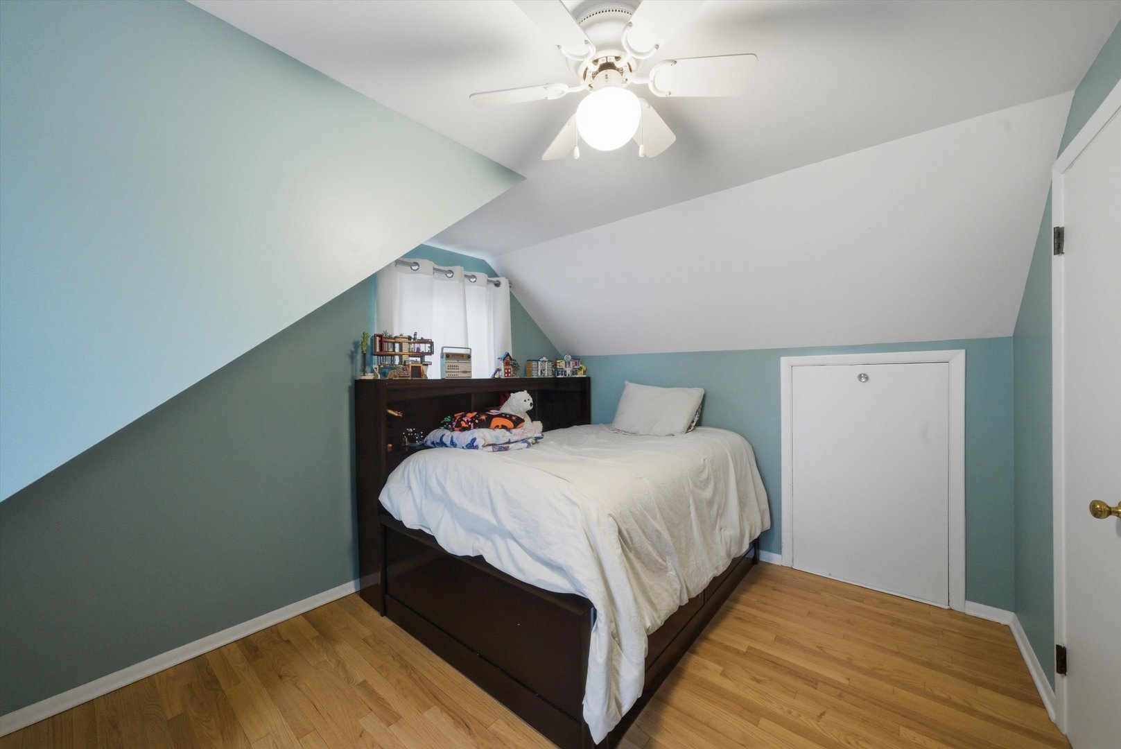 8210 Linder Avenue, Burbank, IL 60459