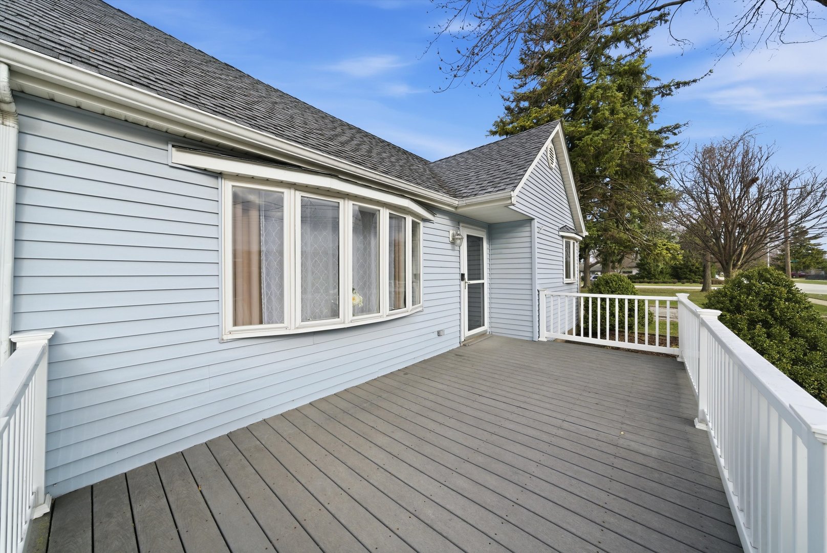 8210 Linder Avenue, Burbank, IL 60459