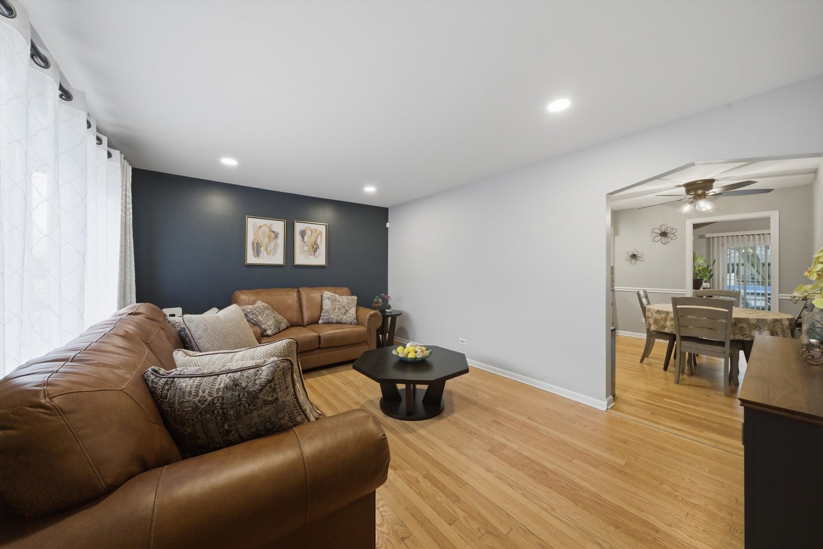 8210 Linder Avenue, Burbank, IL 60459