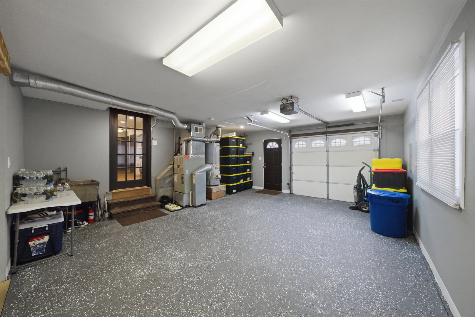 8210 Linder Avenue, Burbank, IL 60459