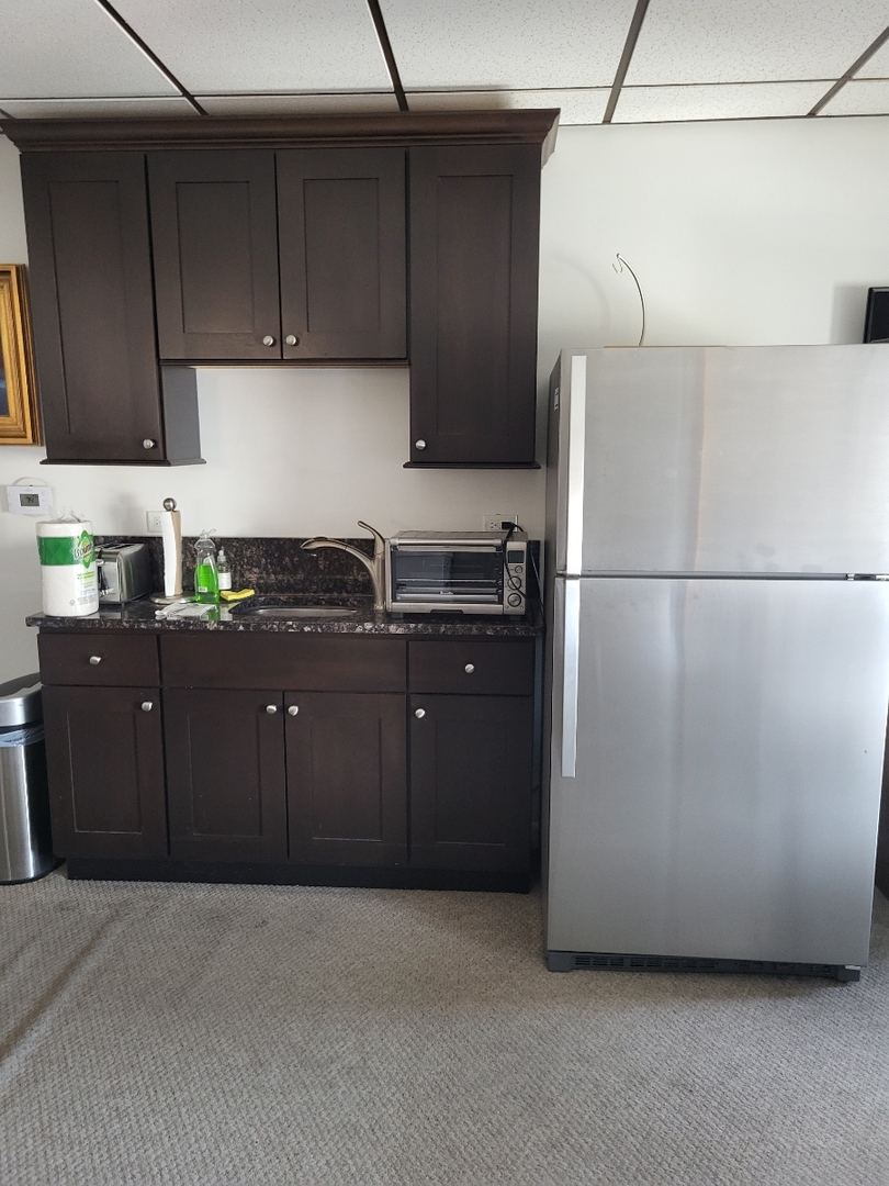 7851 Ogden Avenue #2, Lyons, IL 60534