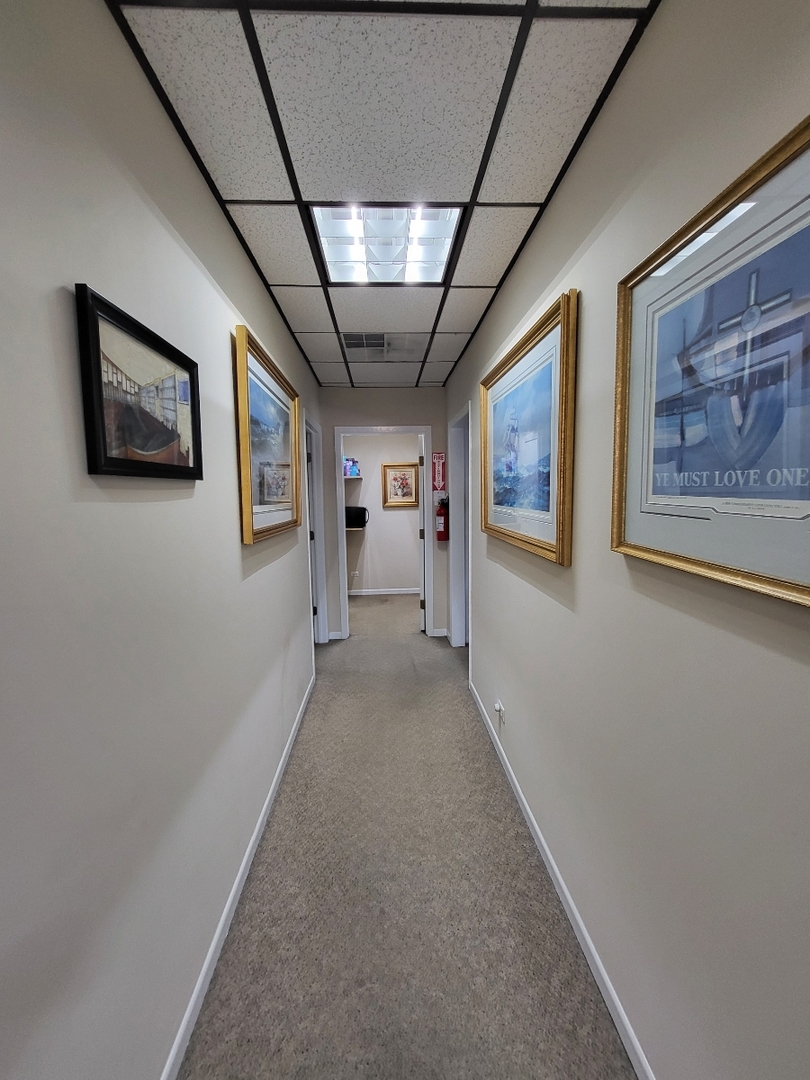 7851 Ogden Avenue #2, Lyons, IL 60534