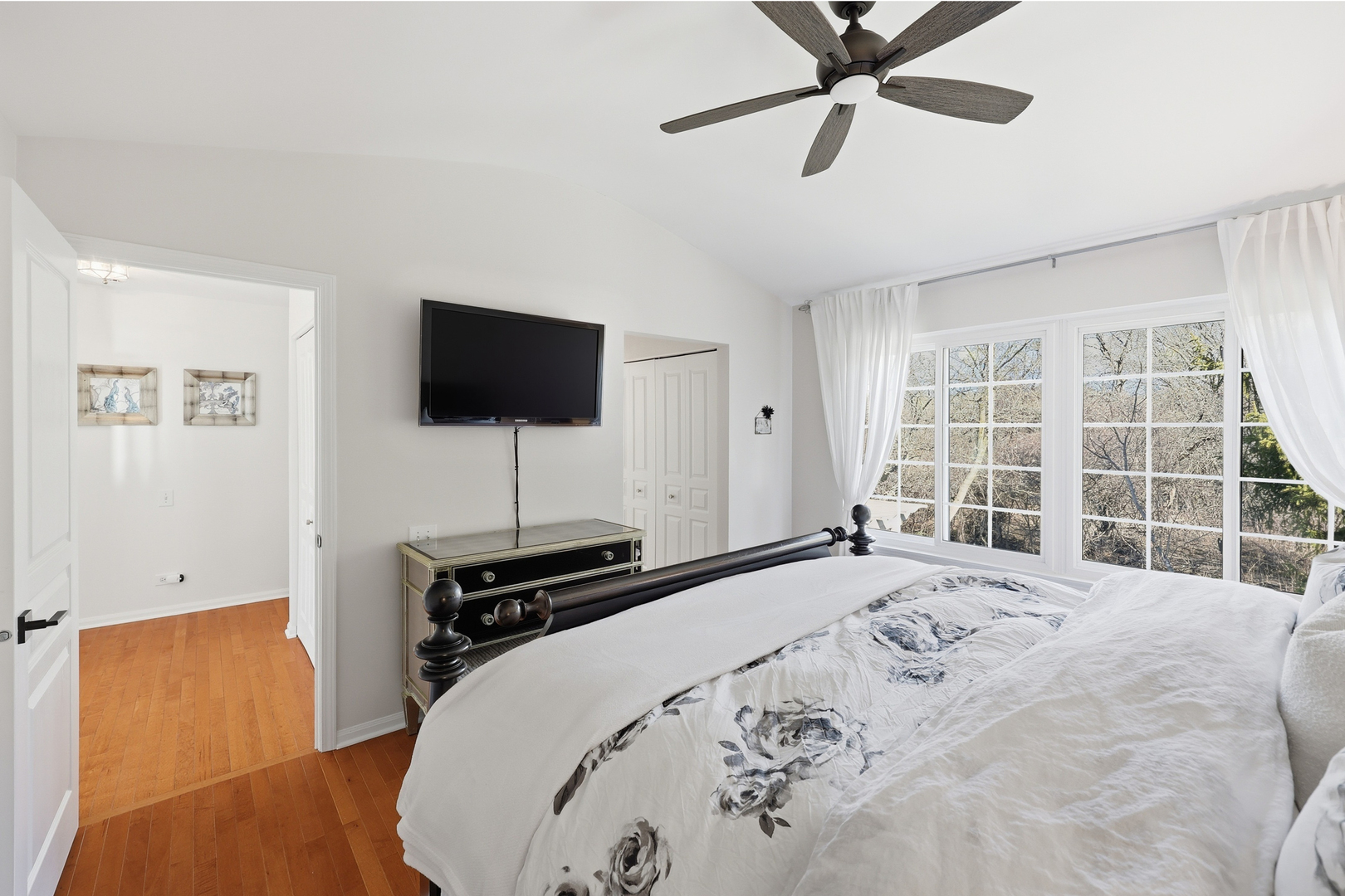 1268 Spaulding Road, Bartlett, IL 60103