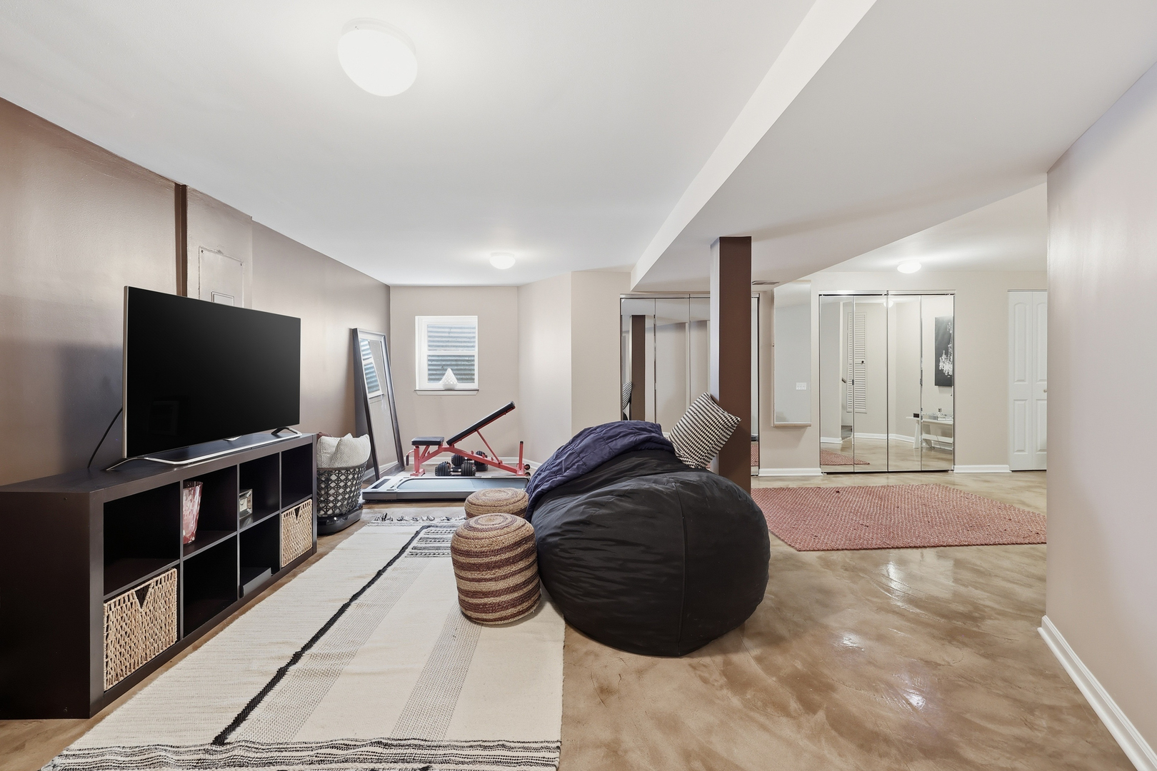 1268 Spaulding Road, Bartlett, IL 60103