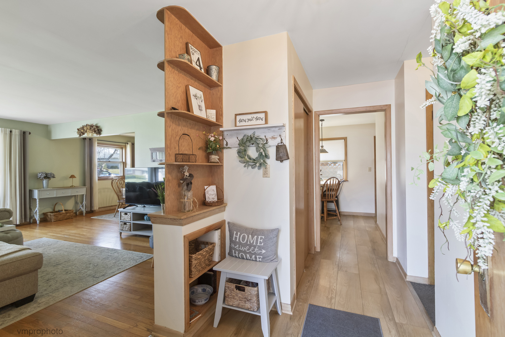 330 S Oak Street, Palatine, IL 60067