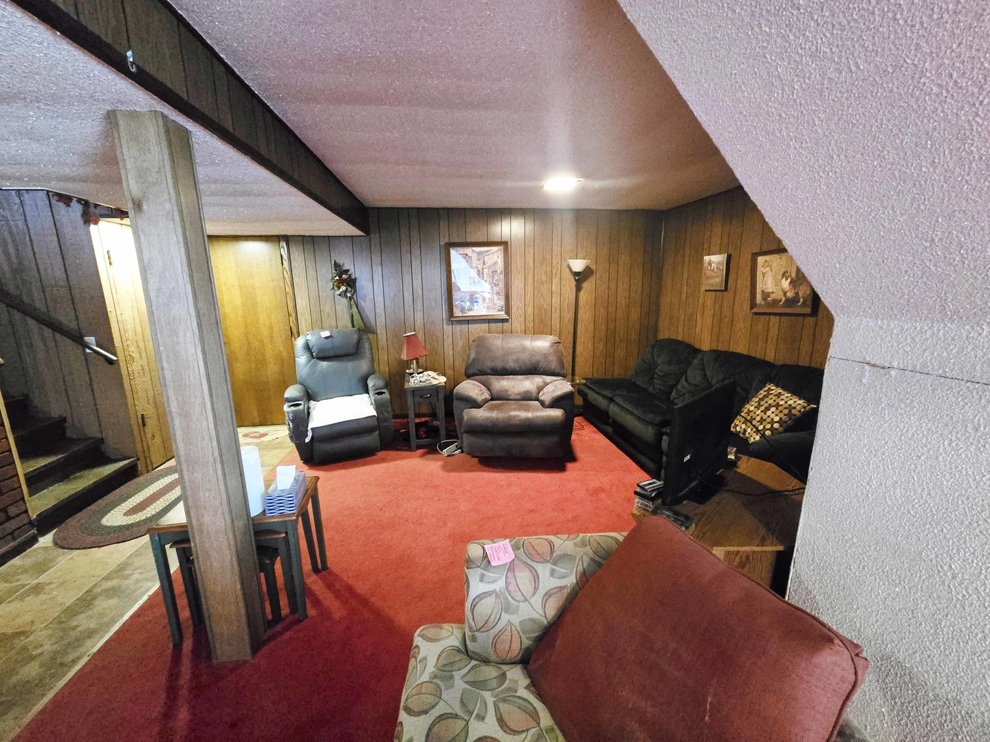 8811 W 92nd Street, Hickory Hills, IL 60457