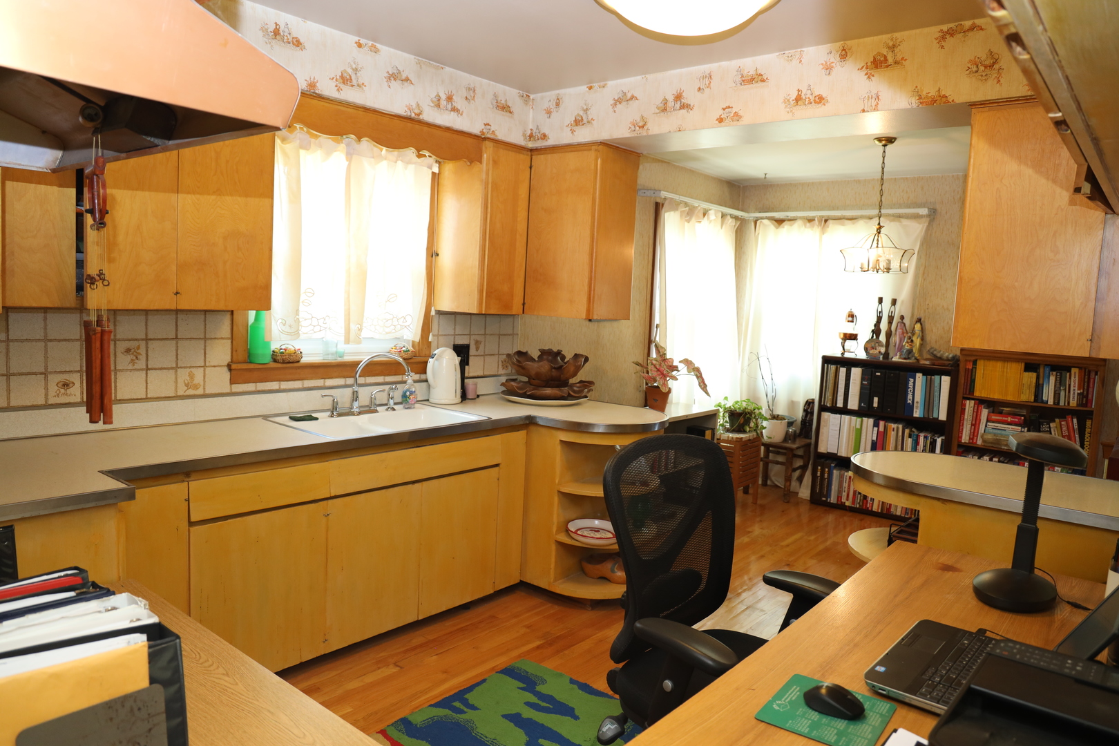 509 Granville Avenue, Bellwood, IL 60104