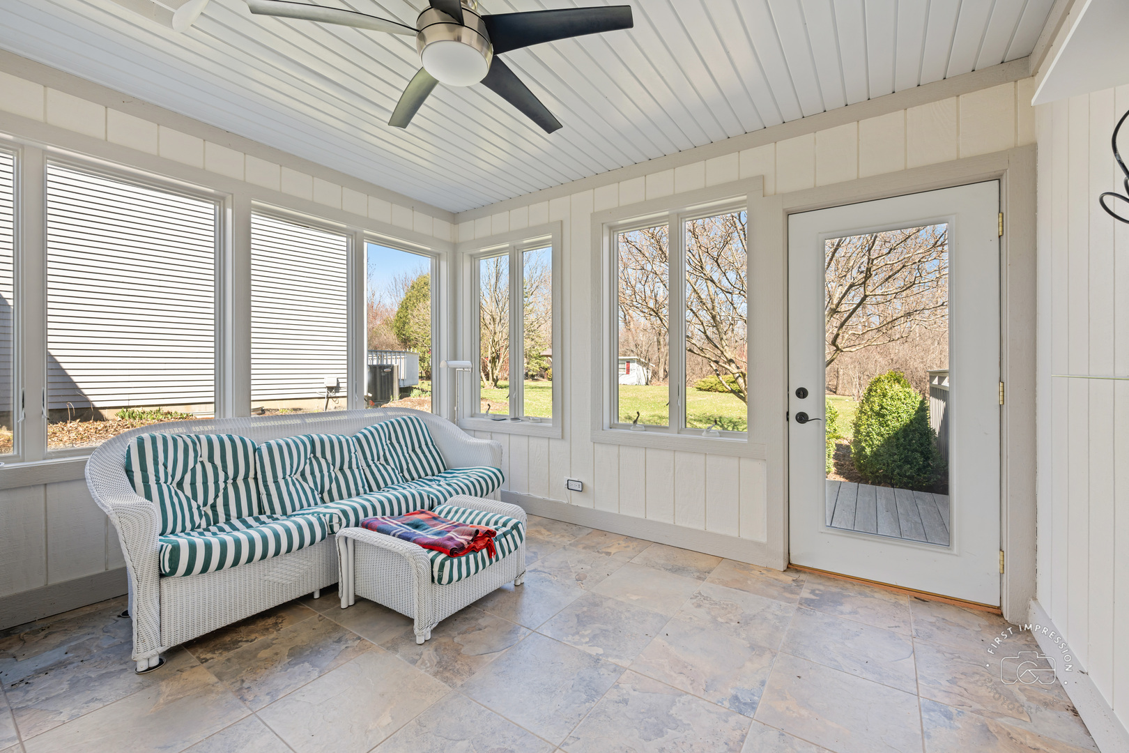 1905 Allen Drive, Geneva, IL 60134