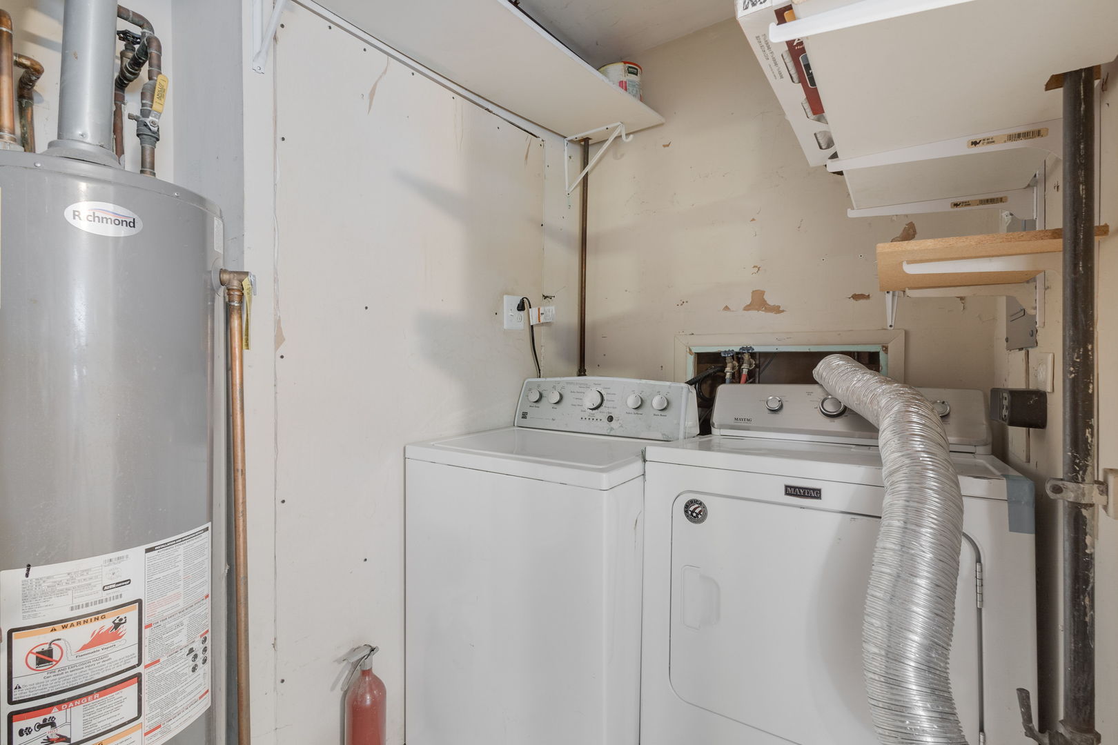 533 Redwood Road, Bolingbrook, IL 60440