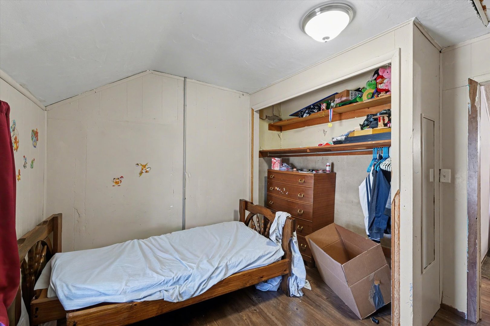 136 E Ohio Street, Sibley, IL 61773