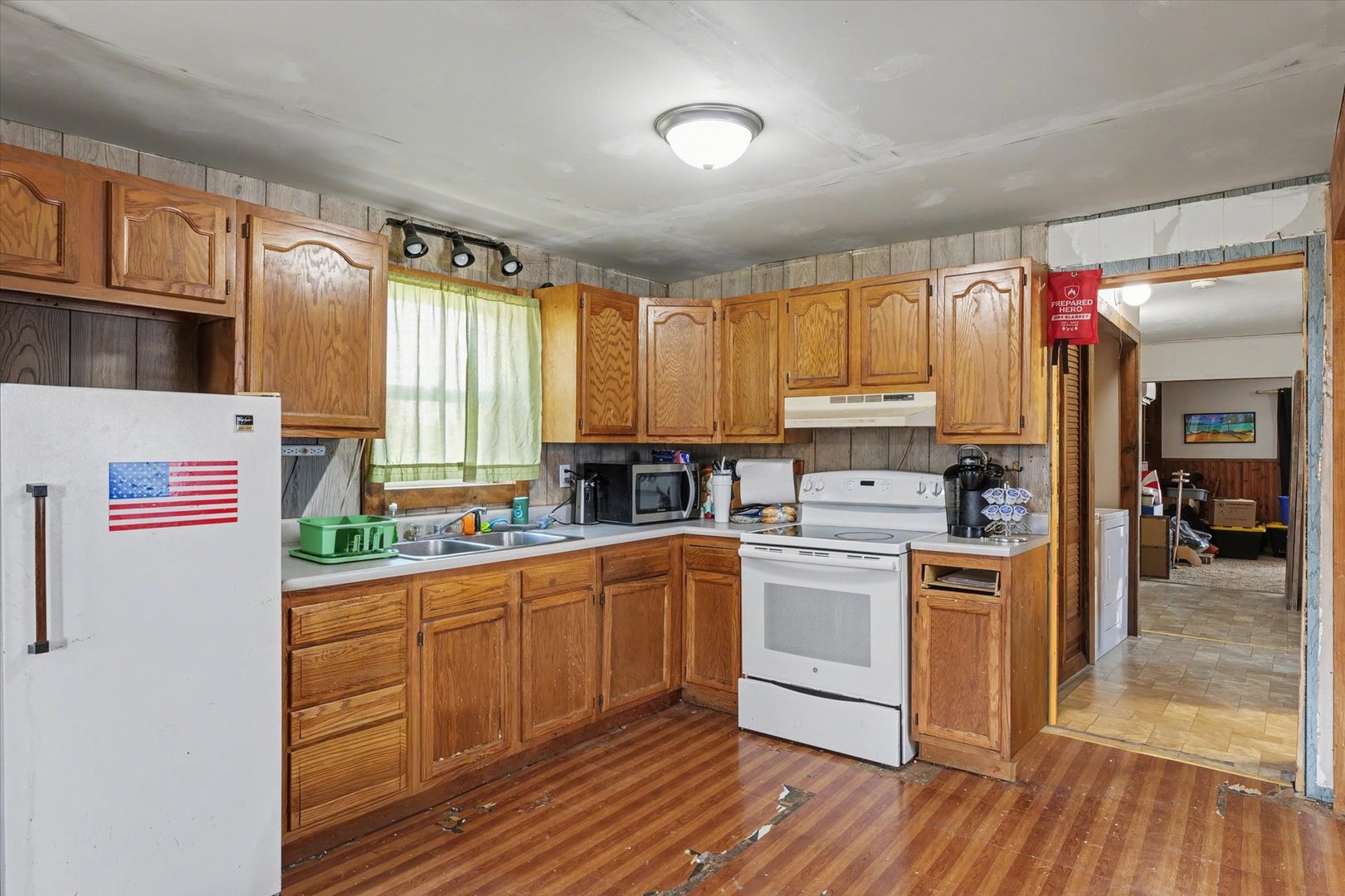 136 E Ohio Street, Sibley, IL 61773