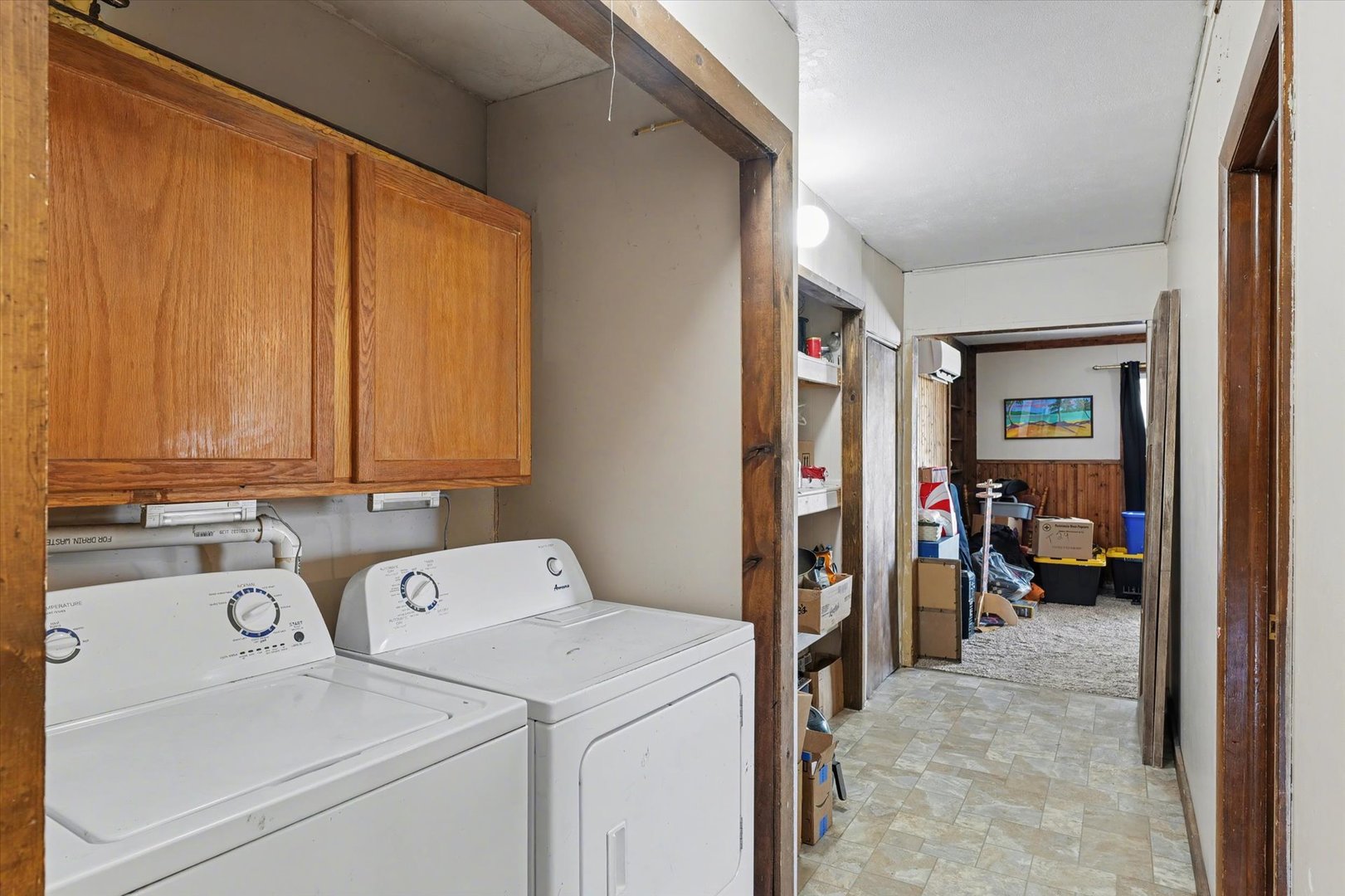 136 E Ohio Street, Sibley, IL 61773