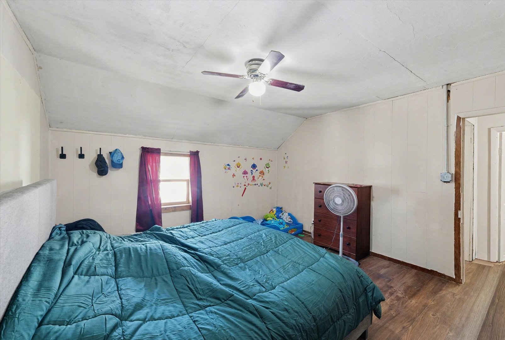 136 E Ohio Street, Sibley, IL 61773