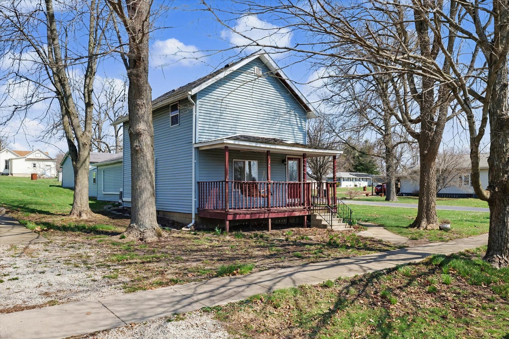 136 E Ohio Street, Sibley, IL 61773