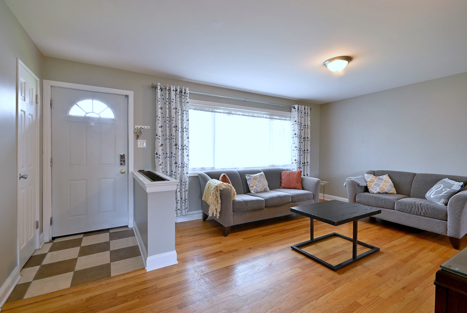 436 E Park Avenue, Elmhurst, IL 60126