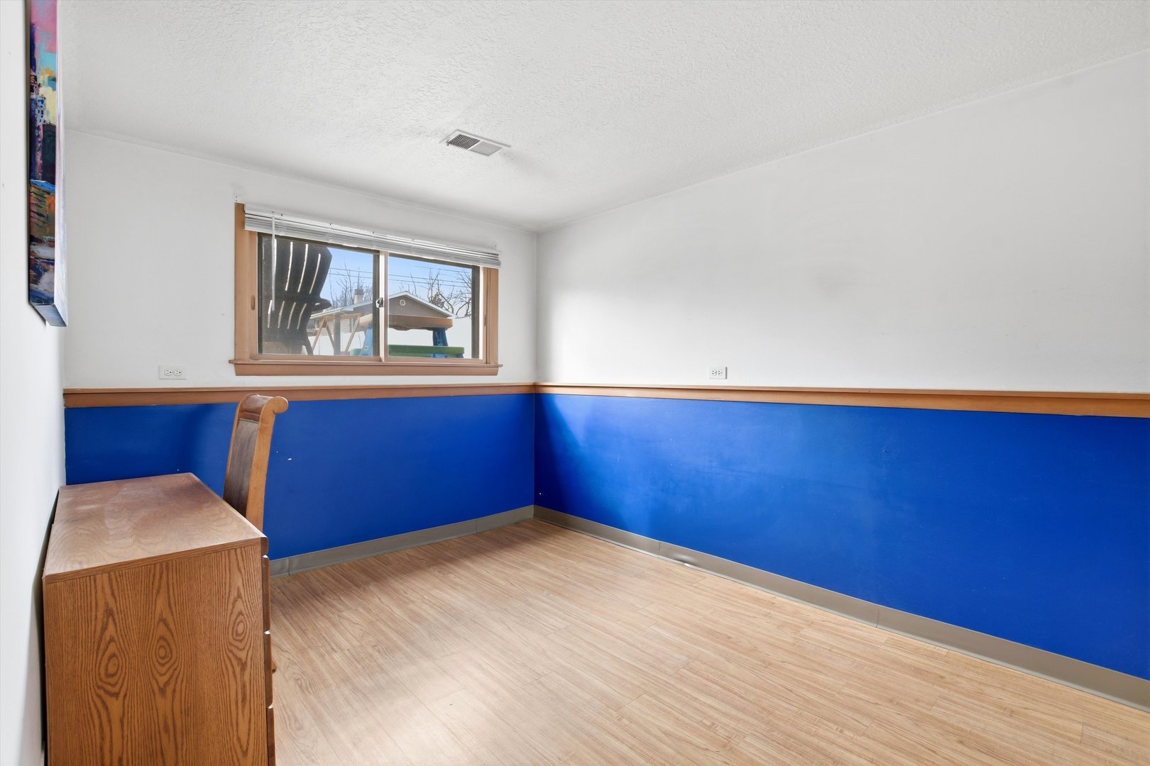 130 N Horner Lane, Mount Prospect, IL 60056