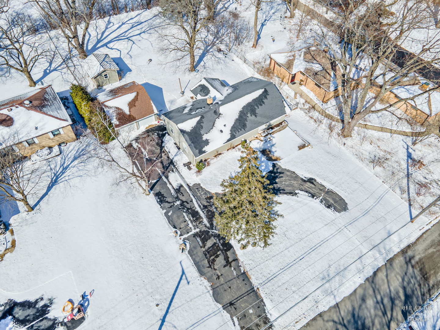 2540 E Bonnie Brook Lane, Waukegan, IL 60087