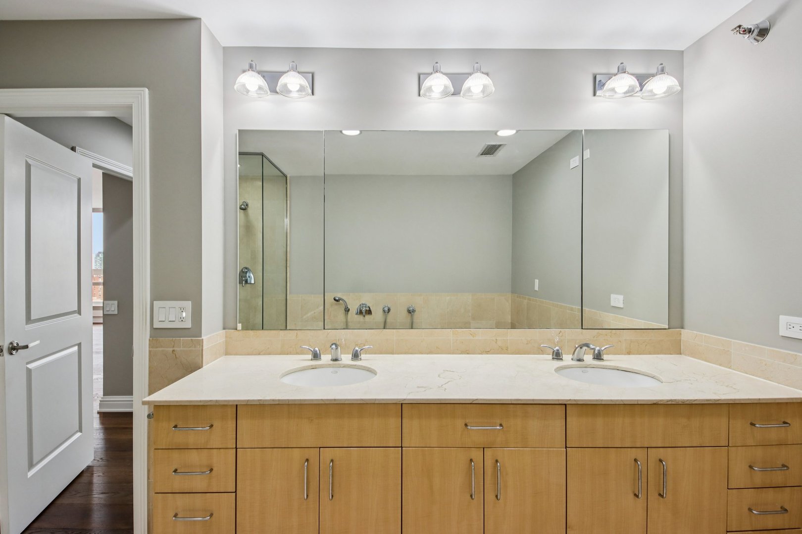 55 E Erie Street #2901, Chicago, IL 60611