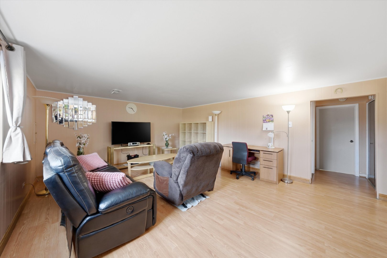 6252 157th Street, Oak Forest, IL 60452