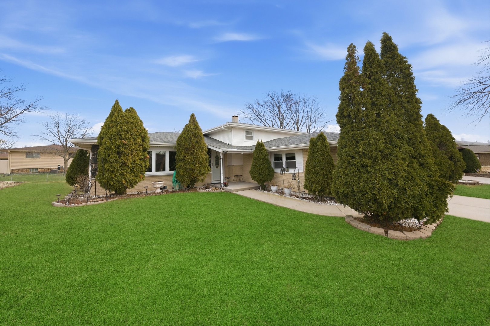 6252 157th Street, Oak Forest, IL 60452