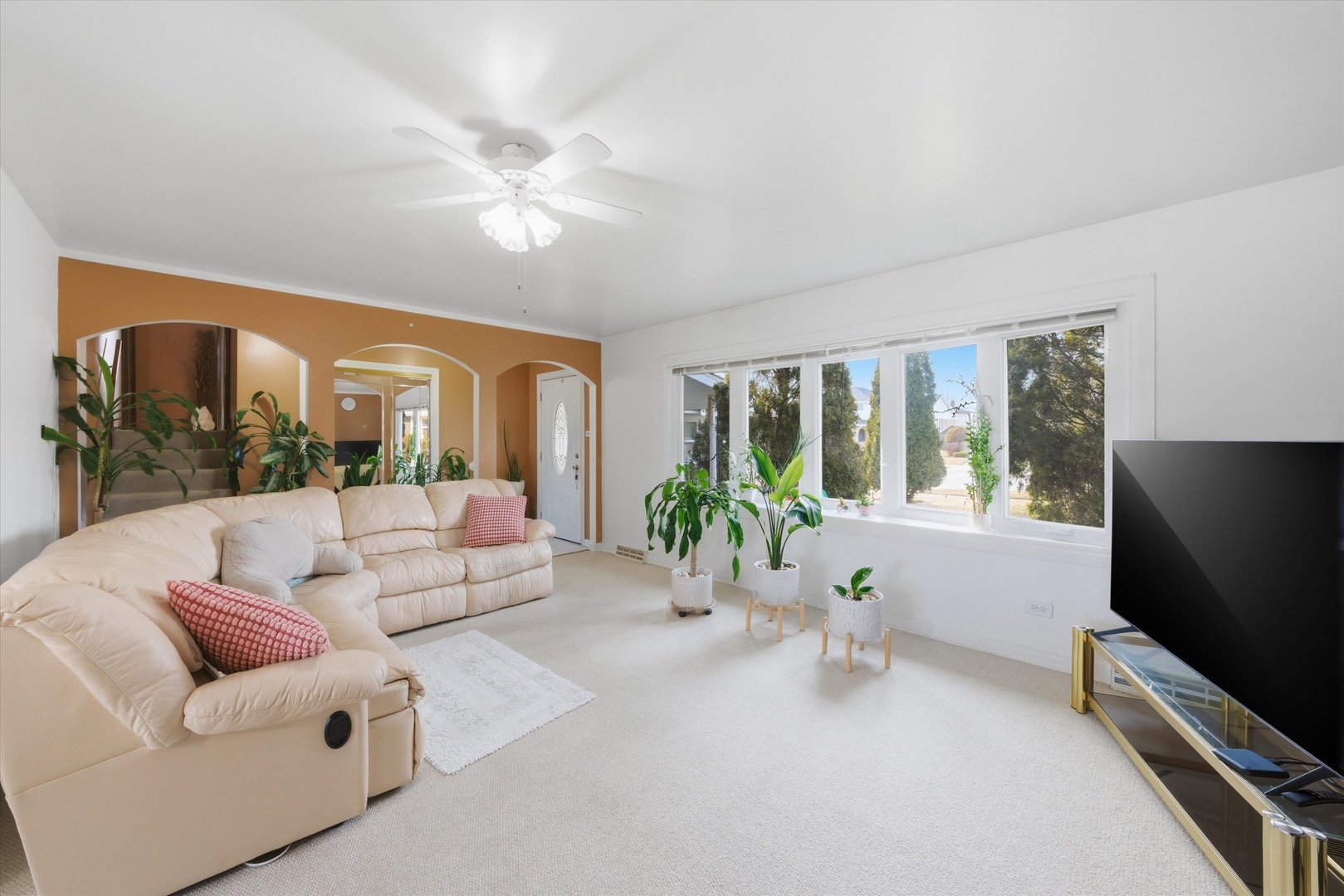 6252 157th Street, Oak Forest, IL 60452