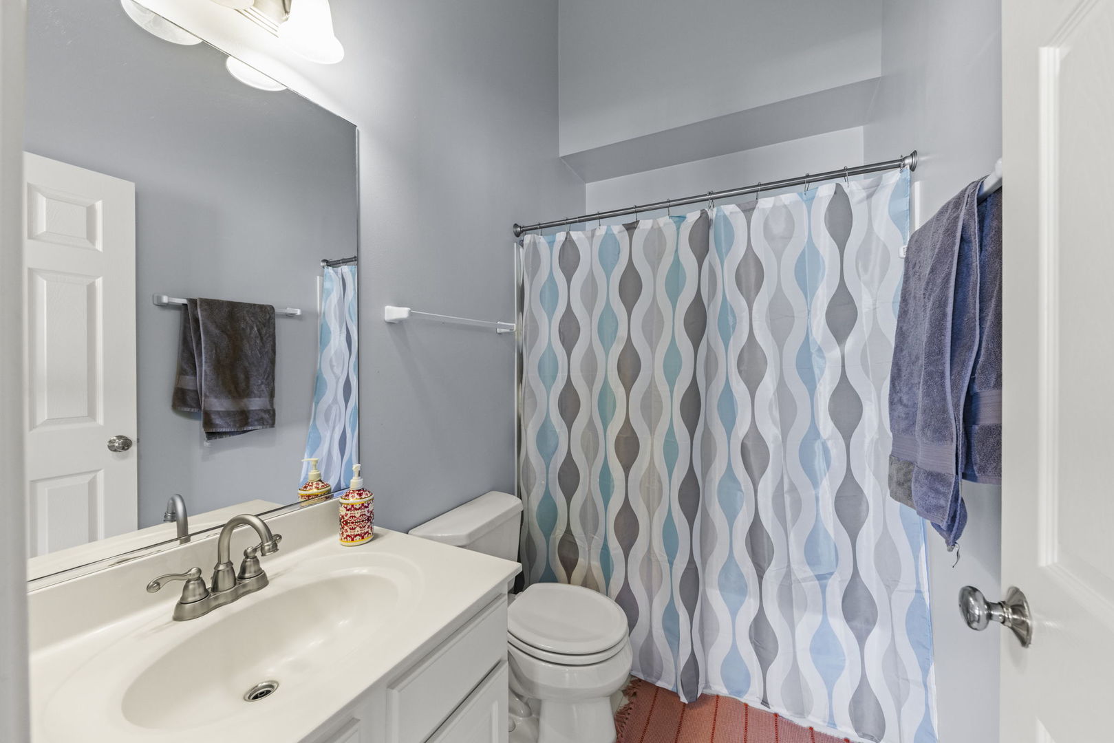 621 Lincoln Station Drive, Oswego, IL 60543