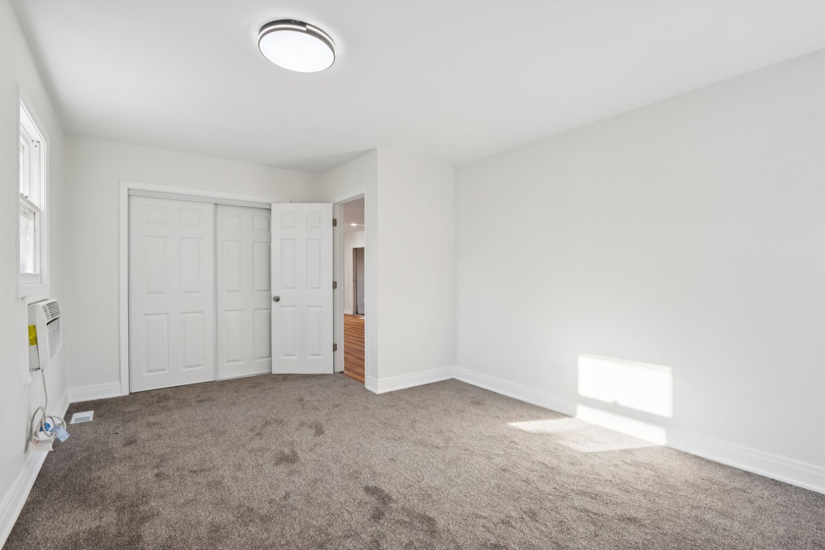 26814 N Genesee Street, Wauconda, IL 60084