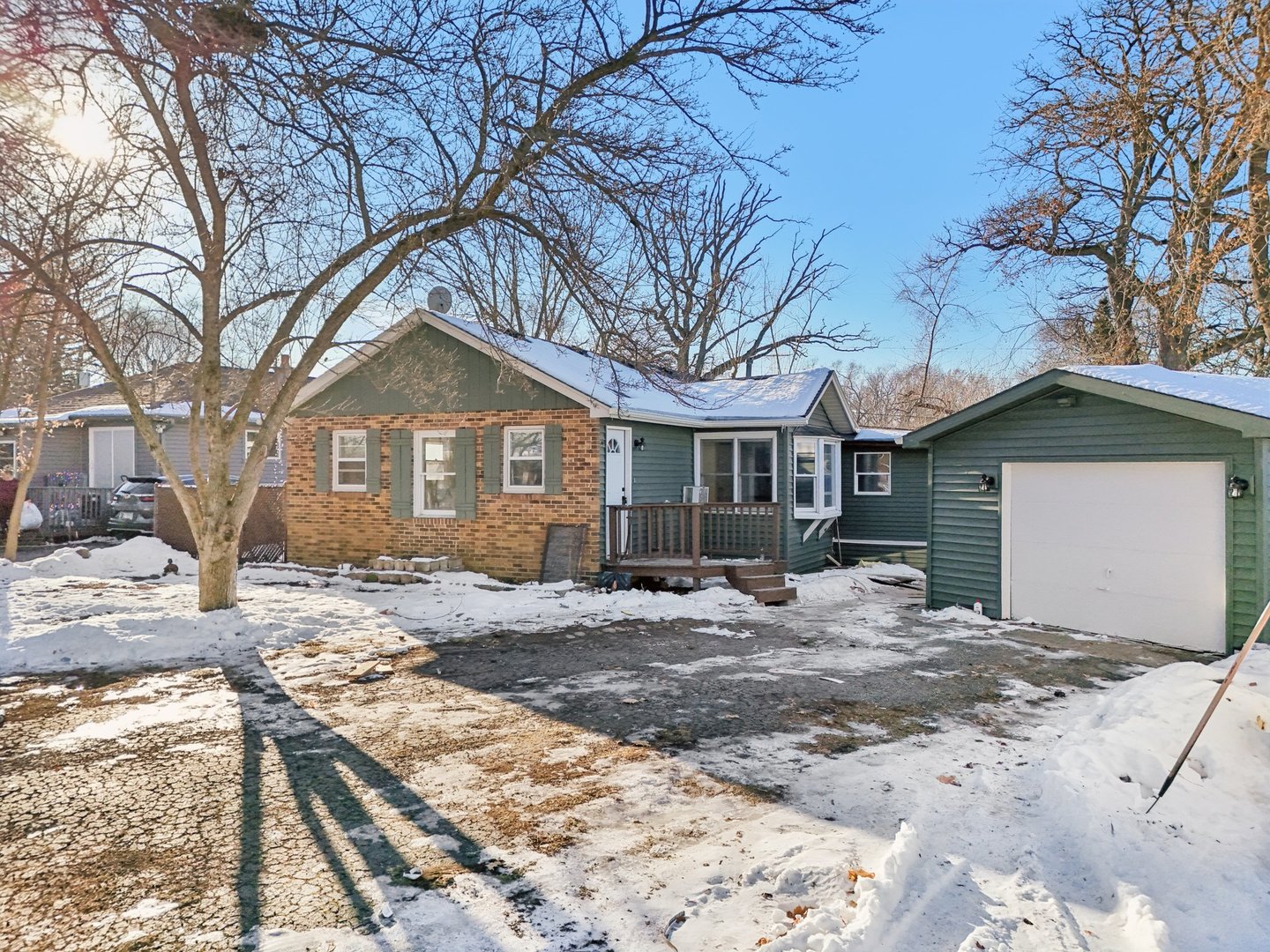 26814 N Genesee Street, Wauconda, IL 60084
