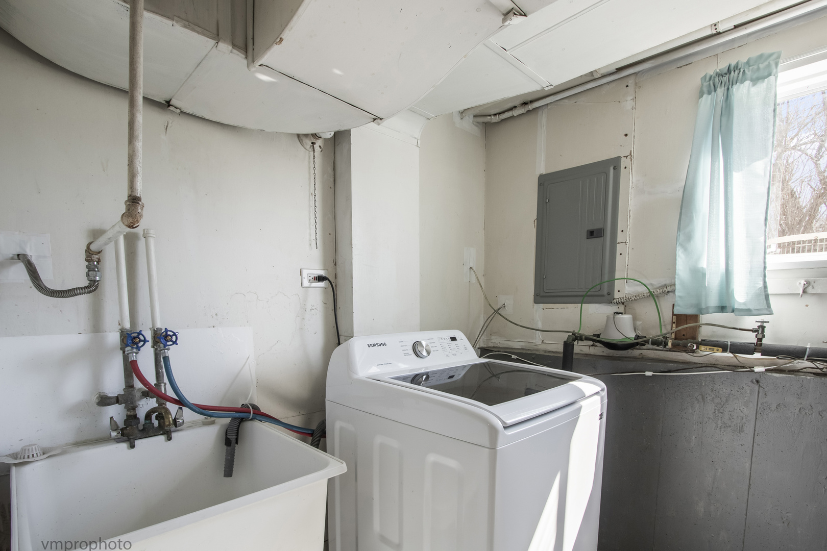 61 Miller Road, Lake Zurich, IL 60047