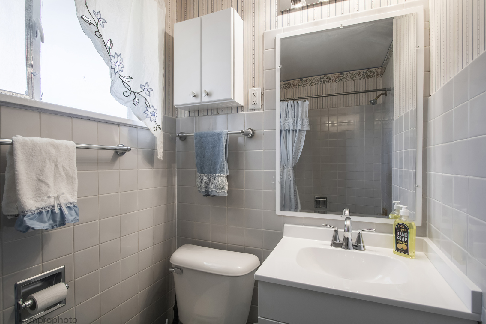 61 Miller Road, Lake Zurich, IL 60047