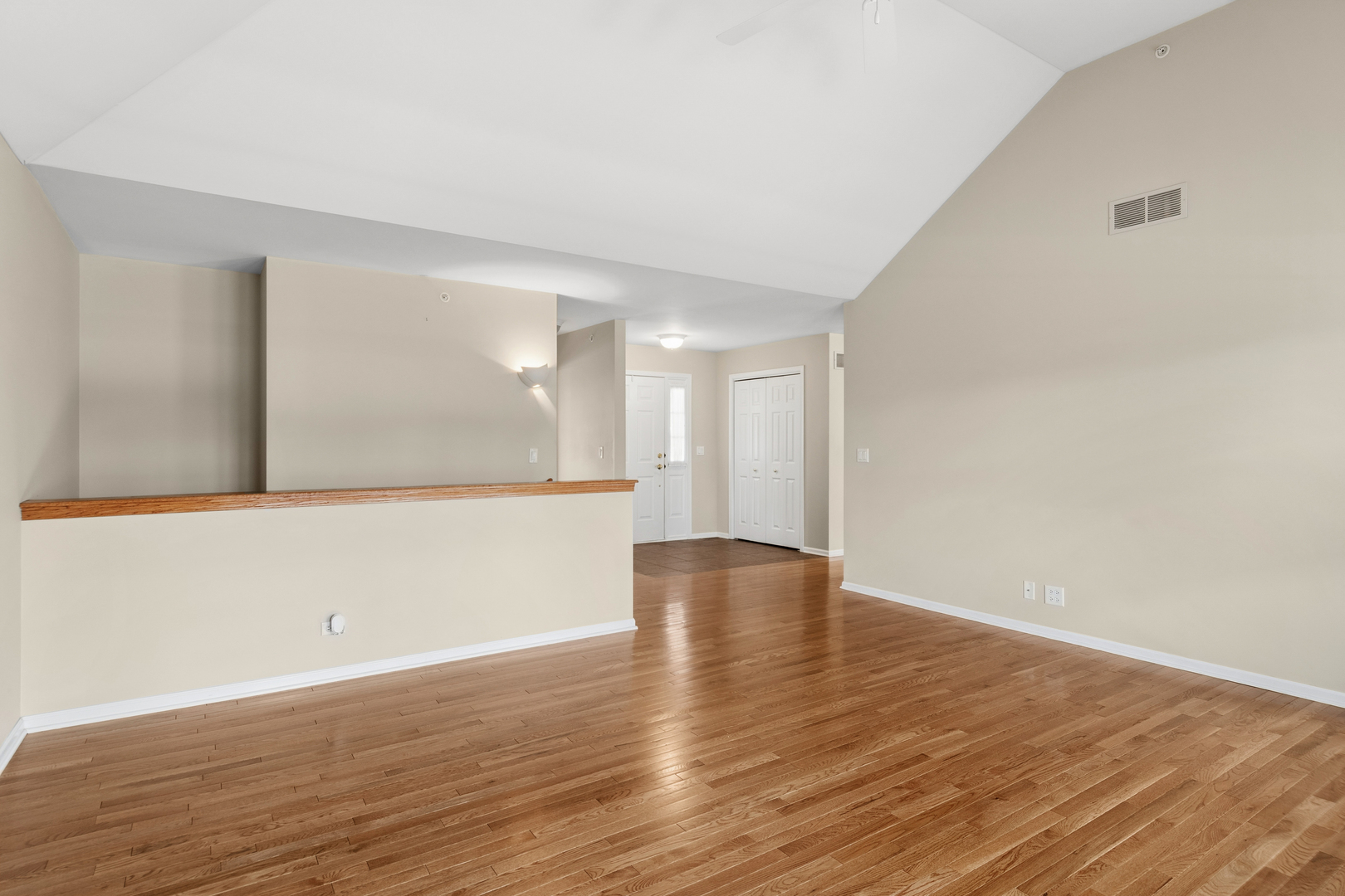 355 Garden Circle, Yorkville, IL 60560