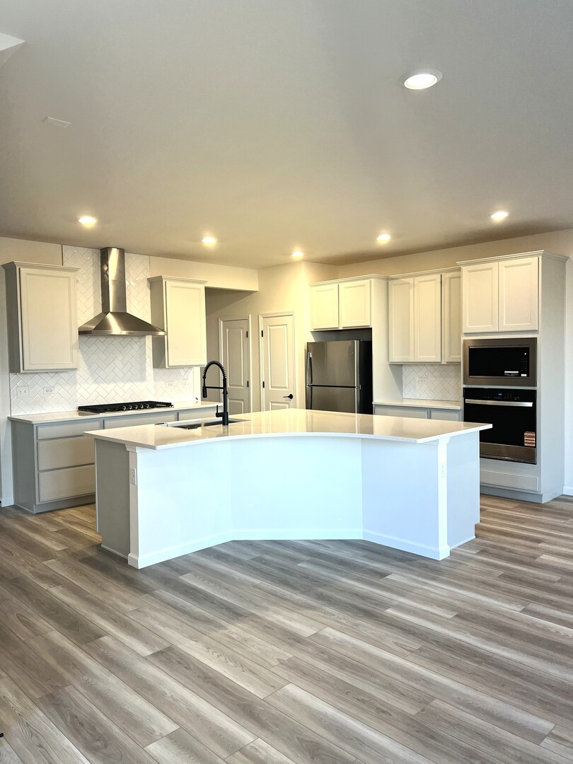 692 Switchgrass Way, Bolingbrook, IL 60490