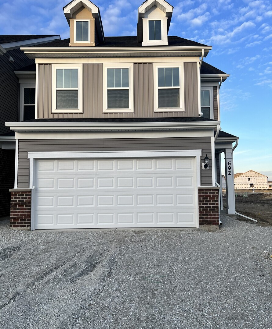 692 Switchgrass Way, Bolingbrook, IL 60490