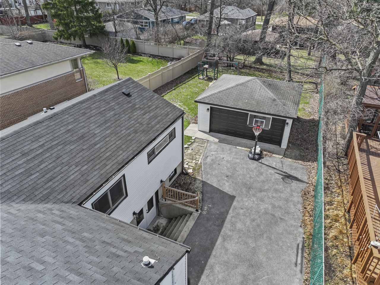 348 N Shady Lane, Elmhurst, IL 60126