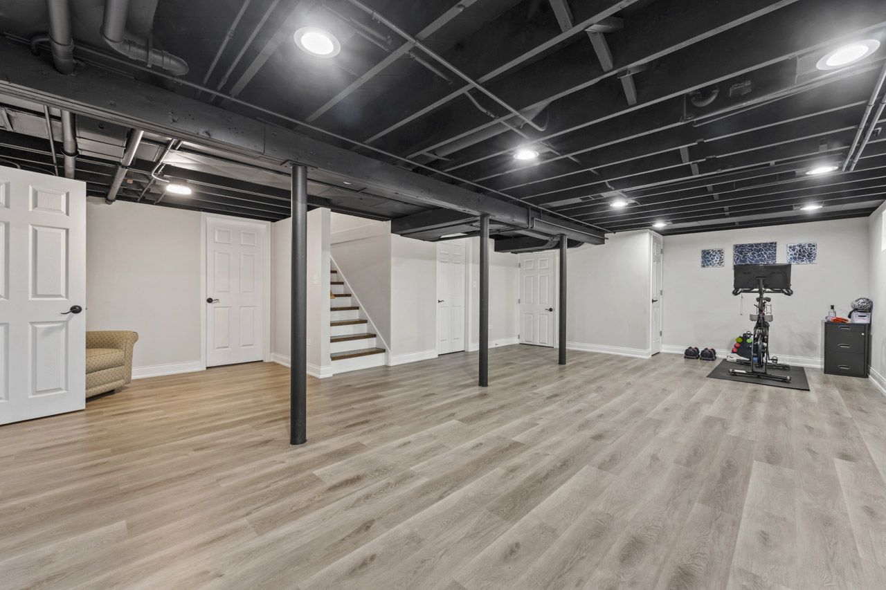 348 N Shady Lane, Elmhurst, IL 60126